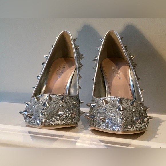 Silver spiked silver pumps. 4 “ heel. Like new. Carvela, size 6. Sexy/Kicka$$ - Picture 9 of 9